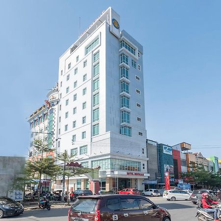 Oyo 1114 Hotel Denpasar Makassar Exterior foto